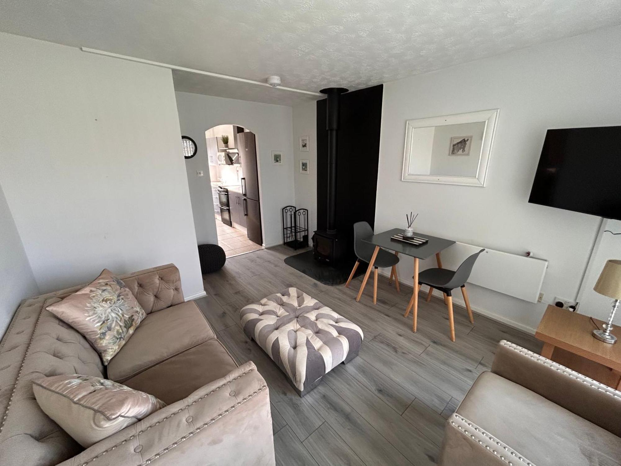 Dog Friendly Beachside Cottage No11 Kessingland With Private Parking 外观 照片